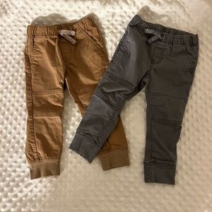 Bundle of 2 Cat & Jack toddler joggers size 2T